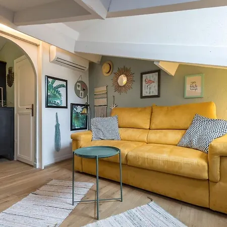 Apartment Charming Flat - Port Nice