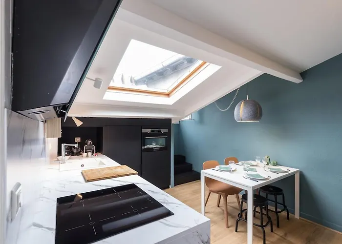 Charming Flat - Port Apartmán *